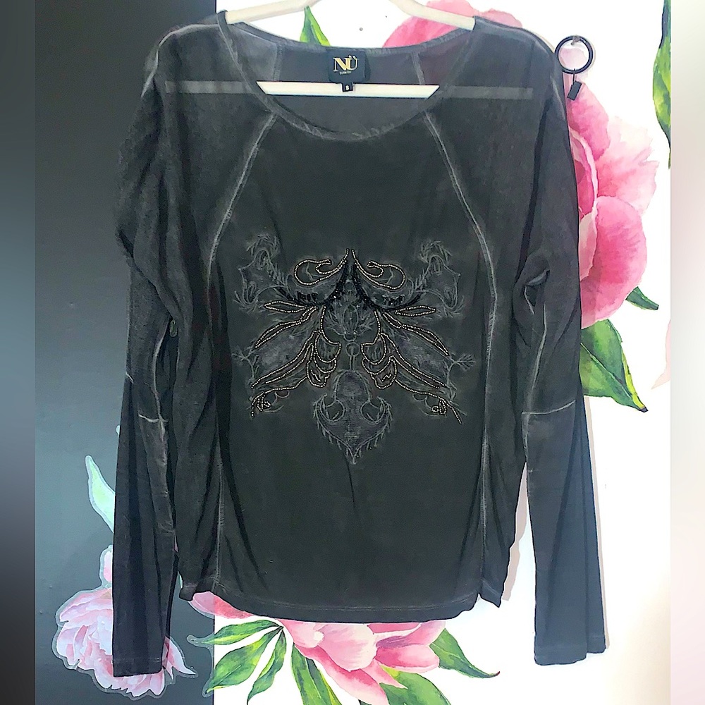 NÜ DENMARK BRAND 🩶 unique smoking grey long sleeve sweater.